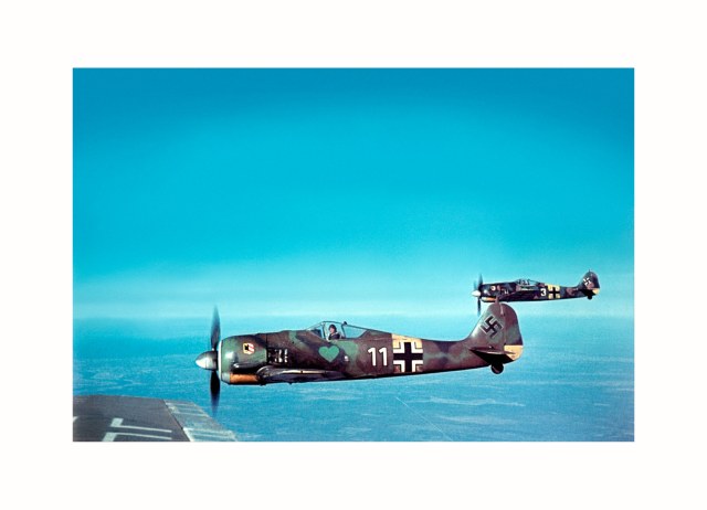• Fw 190 A JG54 #2 White 11 Schwarm.jpg